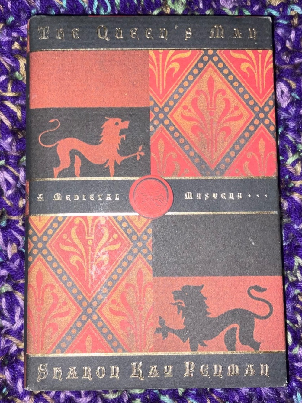 Sharon Penmen: The Queen’s Man hardcover medieval mystery fiction